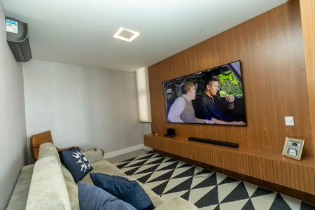 Casa de condomínio à venda com 421m², 4 quartos e 4 vagas Casa de condomínio à venda com 421m², 4 quartos e 4 vagasSALA DE TV