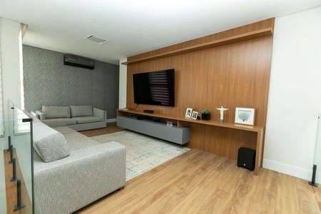 Casa de condomínio à venda com 421m², 4 quartos e 4 vagas Casa de condomínio à venda com 421m², 4 quartos e 4 vagasSALA SUPERIOR