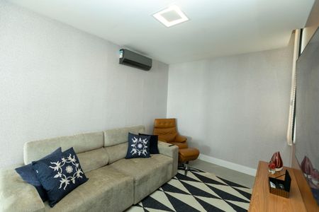 Casa de condomínio à venda com 421m², 4 quartos e 4 vagas Casa de condomínio à venda com 421m², 4 quartos e 4 vagasSALA DE TV