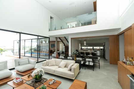 Casa de condomínio à venda com 421m², 4 quartos e 4 vagas Casa de condomínio à venda com 421m², 4 quartos e 4 vagasSALA DOIS AMBIENTES