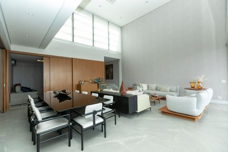 Casa de condomínio à venda com 421m², 4 quartos e 4 vagas Casa de condomínio à venda com 421m², 4 quartos e 4 vagasSALA DOIS AMBIENTES