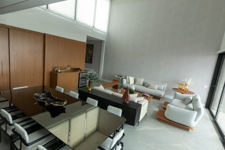 Casa de condomínio à venda com 421m², 4 quartos e 4 vagas Casa de condomínio à venda com 421m², 4 quartos e 4 vagasSALA