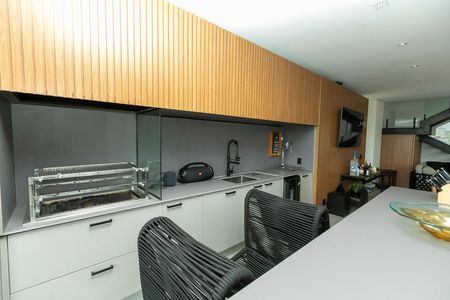 Casa de condomínio à venda com 421m², 4 quartos e 4 vagas Casa de condomínio à venda com 421m², 4 quartos e 4 vagasÁREA GOURMET