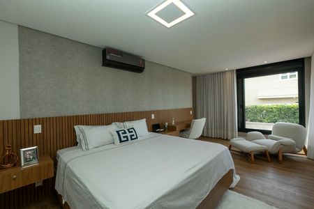 Casa de condomínio à venda com 421m², 4 quartos e 4 vagas Casa de condomínio à venda com 421m², 4 quartos e 4 vagasSUITE MASTER