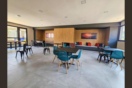 Apartamento para alugar com 38m², 2 quartos e sem vagaÁrea comum - Salão de festas