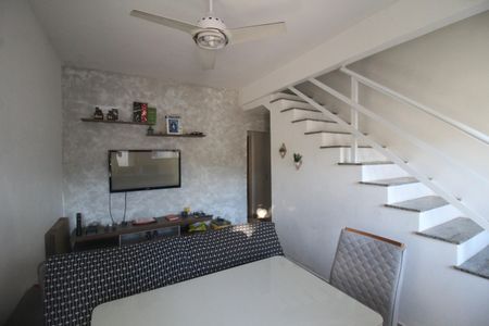 Sala de casa para alugar com 3 quartos, 102m² em Jardim Jasmim, Nova Iguaçu