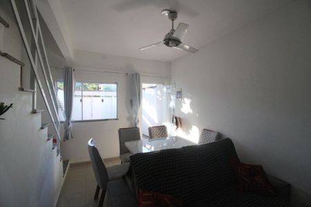 Sala de casa para alugar com 3 quartos, 102m² em Jardim Jasmim, Nova Iguaçu