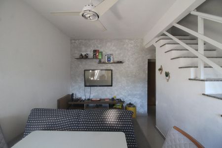 Sala de casa para alugar com 3 quartos, 102m² em Jardim Jasmim, Nova Iguaçu