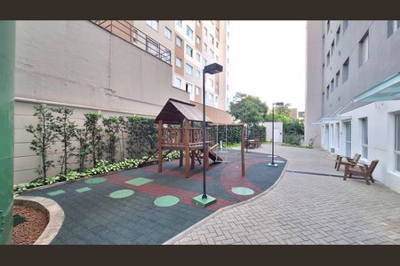 Apartamento para alugar com 33m², 2 quartos e sem vaga Apartamento para alugar com 33m², 2 quartos e sem vagaÁrea comum - Playground