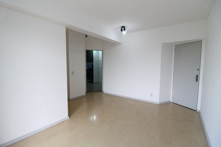 Apartamento à venda com 67m², 3 quartos e 2 vagasSala