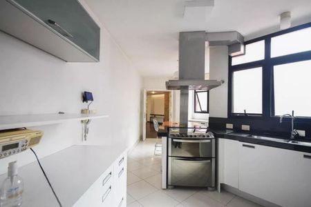 Foto 01 de apartamento à venda com 3 quartos, 237m² em Real Parque, São Paulo