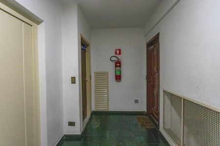 Apartamento para alugar com 65m², 2 quartos e 1 vaga Apartamento para alugar com 65m², 2 quartos e 1 vagaHall de entrada