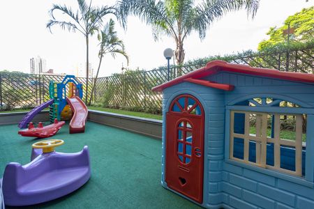 Apartamento para alugar com 65m², 2 quartos e 1 vaga Apartamento para alugar com 65m², 2 quartos e 1 vagaÁrea comum - Playground
