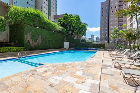 Apartamento para alugar com 65m², 2 quartos e 1 vaga Apartamento para alugar com 65m², 2 quartos e 1 vagaÁrea comum - Piscina