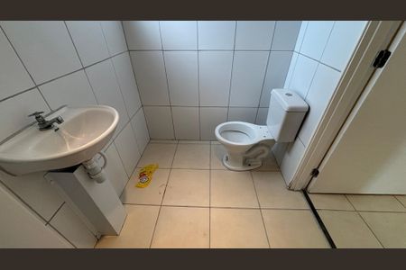 Apartamento para alugar com 69m², 2 quartos e sem vagaBanheiro