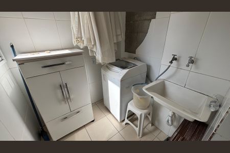 Apartamento para alugar com 69m², 2 quartos e sem vagaÁrea de Serviço