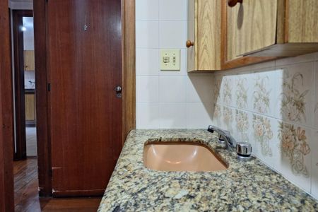 Apartamento à venda com 140m², 3 quartos e 2 vagasBanheiro da Suíte 1