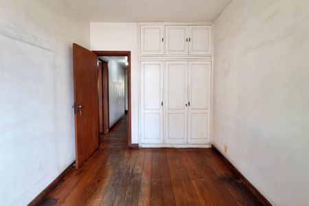 Apartamento à venda com 140m², 3 quartos e 2 vagasQuarto 2