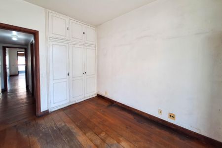 Apartamento à venda com 140m², 3 quartos e 2 vagasQuarto 2