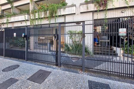 Apartamento à venda com 140m², 3 quartos e 2 vagasFachada