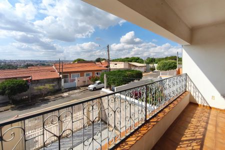 Casa à venda com 249m², 4 quartos e 2 vagasCasa 2 - Varanda