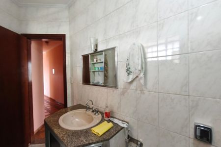 Casa à venda com 249m², 4 quartos e 2 vagasCasa 2 - Lavabo 2