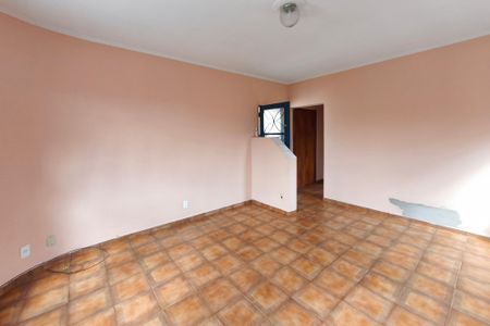 Casa à venda com 249m², 4 quartos e 2 vagasSala