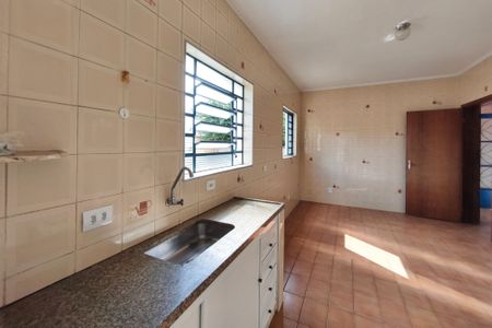 Casa à venda com 249m², 4 quartos e 2 vagasCozinha