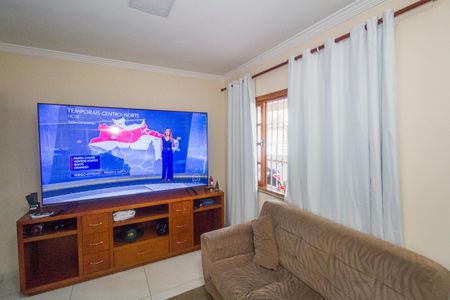 Casa para alugar com 312m², 3 quartos e 2 vagasSala