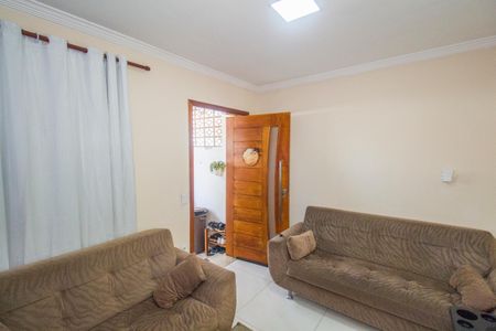 Casa para alugar com 312m², 3 quartos e 2 vagasSala