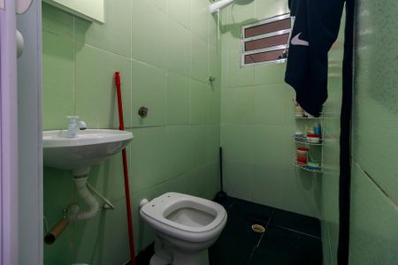 Casa à venda com 275m², 3 quartos e 2 vagasEdícula 1 - Banheiro 