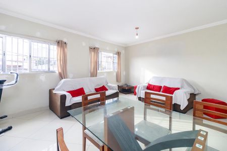 Casa à venda com 275m², 3 quartos e 2 vagasSala