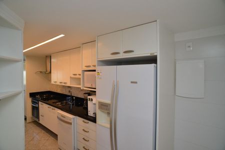 Apartamento para alugar com 164m², 4 quartos e 2 vagasCozinha