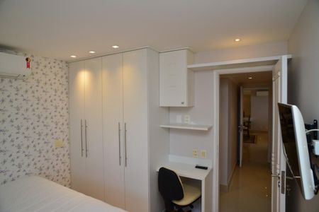 Apartamento para alugar com 164m², 4 quartos e 2 vagasQuarto 2