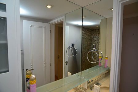 Apartamento para alugar com 164m², 4 quartos e 2 vagasBanheiro Social