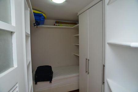 Apartamento para alugar com 164m², 4 quartos e 2 vagasQuarto de Serviço