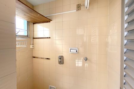 Apartamento para alugar com 100m², 3 quartos e 2 vagasBanheiro de serviço