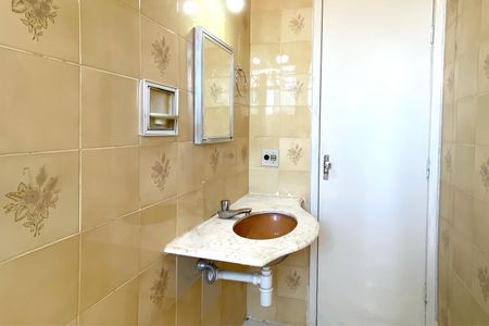 Apartamento para alugar com 100m², 3 quartos e 2 vagasBanheiro