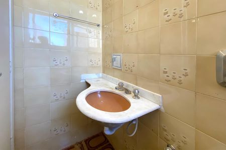 Apartamento para alugar com 100m², 3 quartos e 2 vagasBanheiro da Suíte