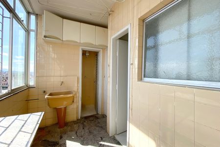 Apartamento para alugar com 100m², 3 quartos e 2 vagasÁrea de Serviço