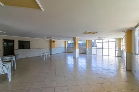 Apartamento para alugar com 80m², 2 quartos e 2 vagasÁrea comum - Salão de festas