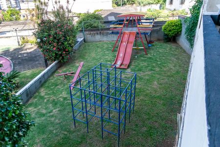 Apartamento para alugar com 80m², 2 quartos e 2 vagasÁrea comum - Playground