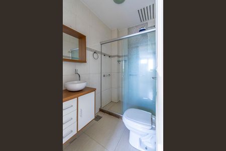 Apartamento para alugar com 80m², 2 quartos e 2 vagasBanheiro