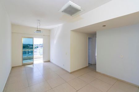 Sala de apartamento para alugar com 2 quartos, 80m² em Cordovil, Rio de Janeiro