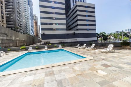 Apartamento à venda com 52m², 1 quarto e 1 vagaPiscina