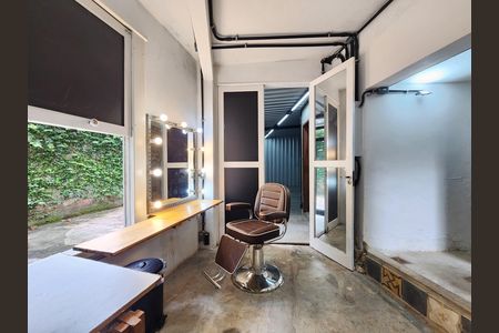 Casa à venda com 320m², 4 quartos e 2 vagas