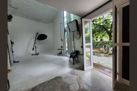 Casa à venda com 320m², 4 quartos e 2 vagas