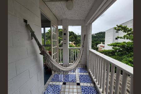 Casa à venda com 320m², 4 quartos e 2 vagas