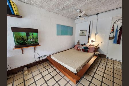Casa à venda com 320m², 4 quartos e 2 vagas