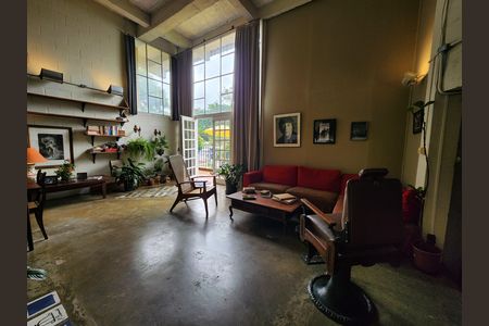 Casa à venda com 320m², 4 quartos e 2 vagas
